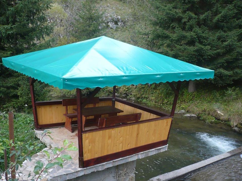 Guest House Chobaka ترايغراد المظهر الخارجي الصورة